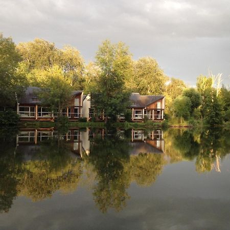Hotel L'Ile Du Saussay Itteville Εξωτερικό φωτογραφία